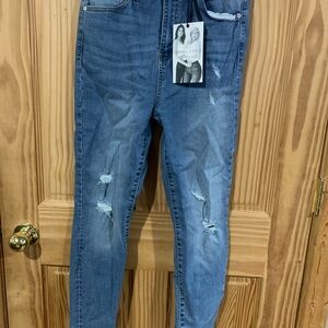 Kendall & Kylie "The Kontour High Rise" Jeans